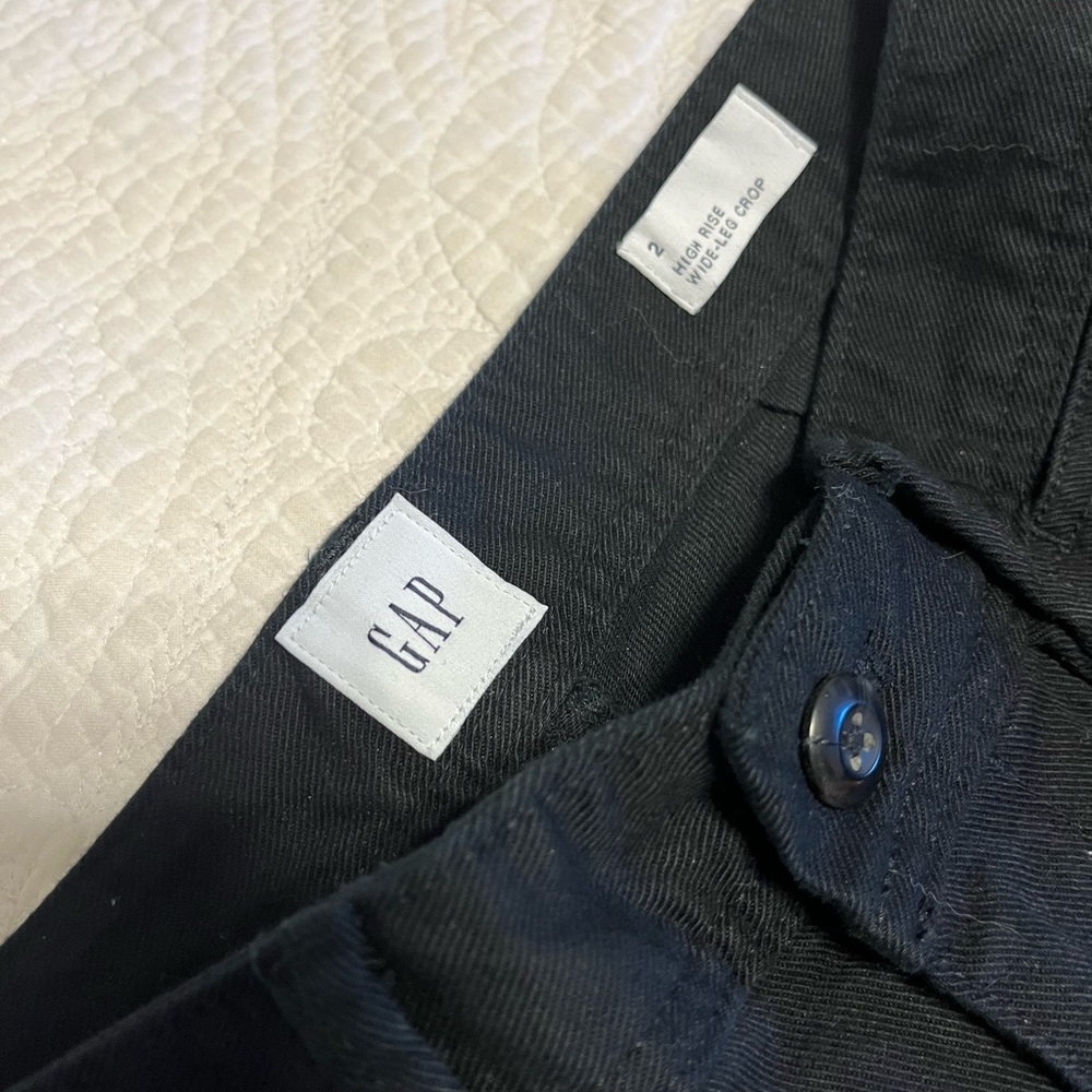 Gap High Rise Wide Leg Crop pants